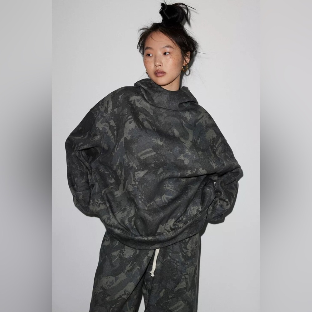 Urban Outfitters UO Out From Under Camo Hoodie Sweatshirt Jogger Sweatpant Small - Picture 4 of 9